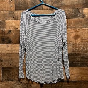 American Eagle Soft and Sexy long Sleeve